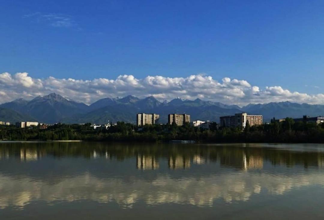 Tastaq Hostel Almati Kültér fotó