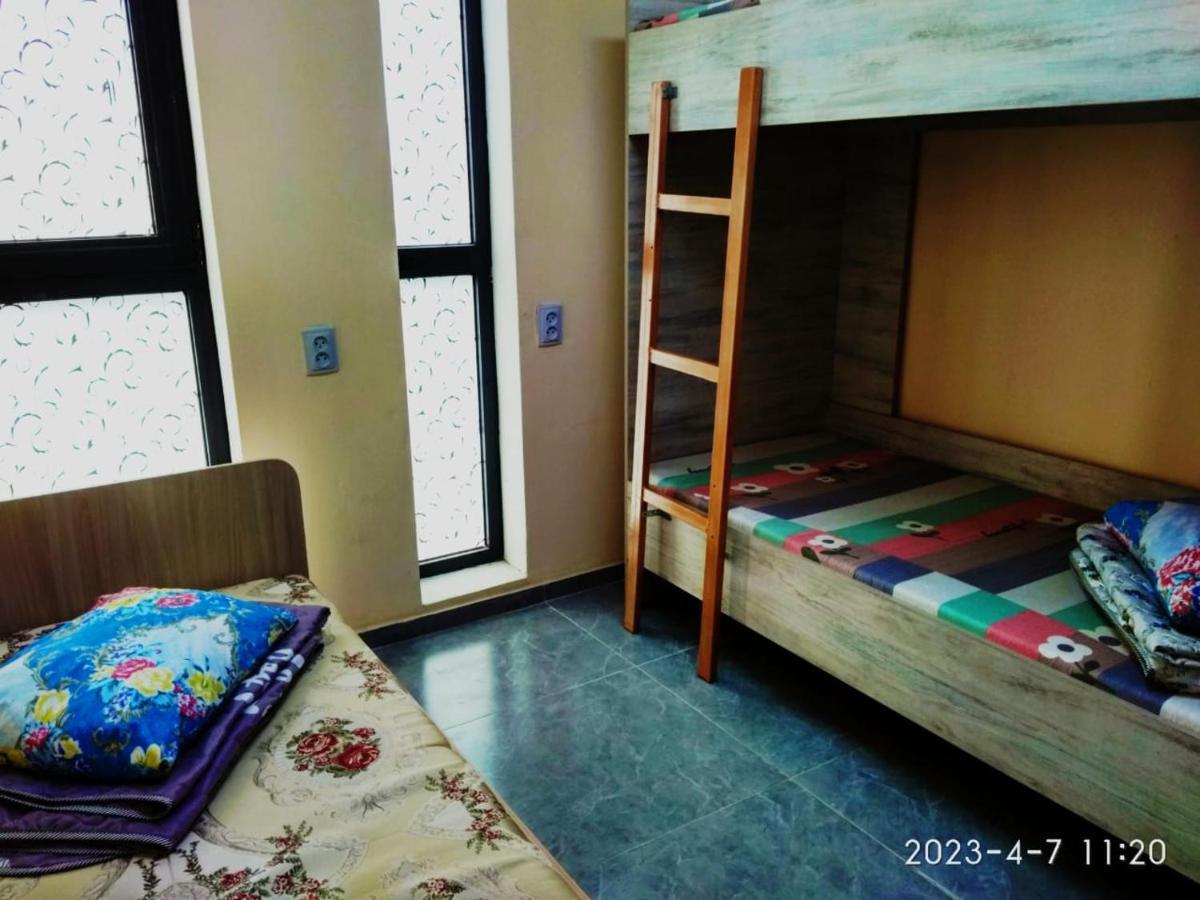 Tastaq Hostel Almati Kültér fotó